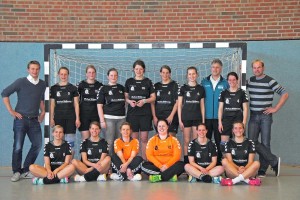 2. Damen mit Trikotsponsor